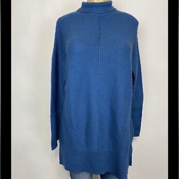 Caslon Sweater - Picture 1 of 8